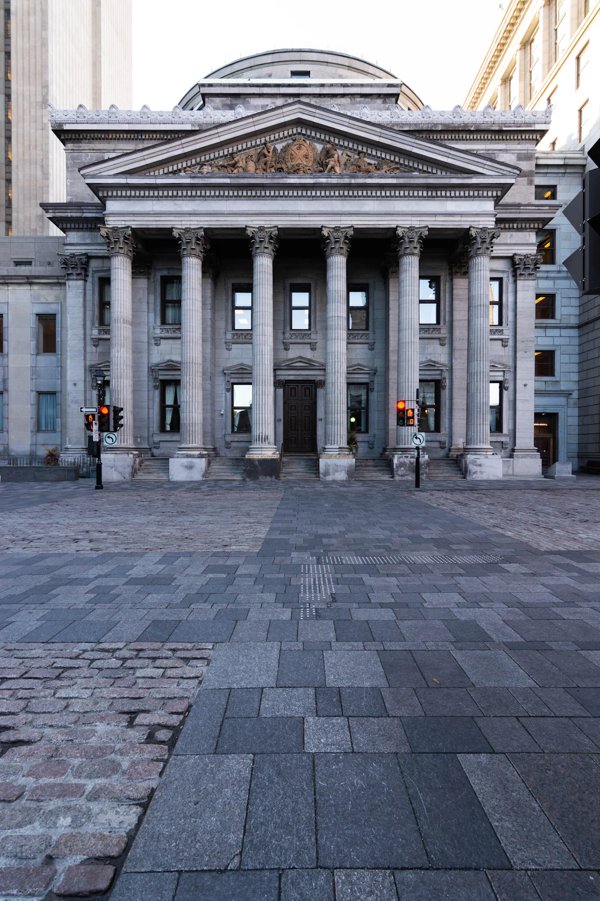 Banks & Financial Institutions