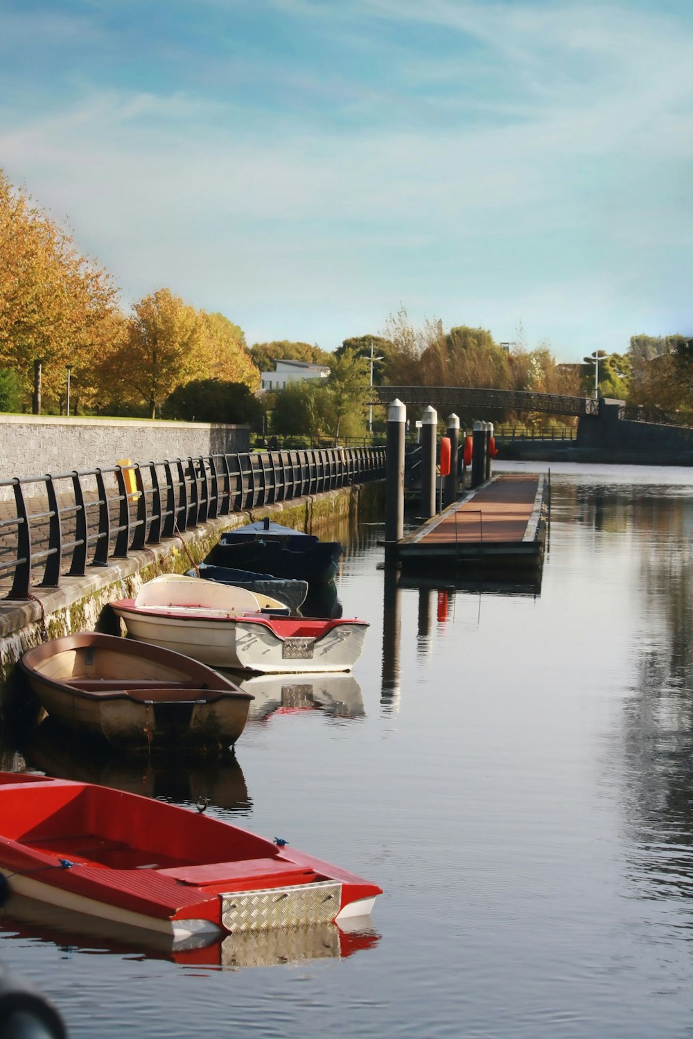 Bateau sur plan d’eau