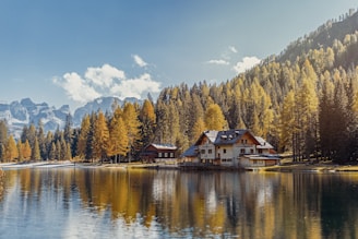 Rent Lake House on RENTOS