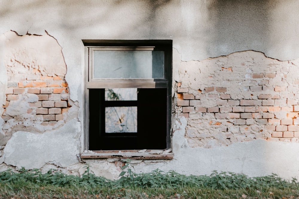 opened brown and clear glass window photo – Free Wall Image on Unsplash