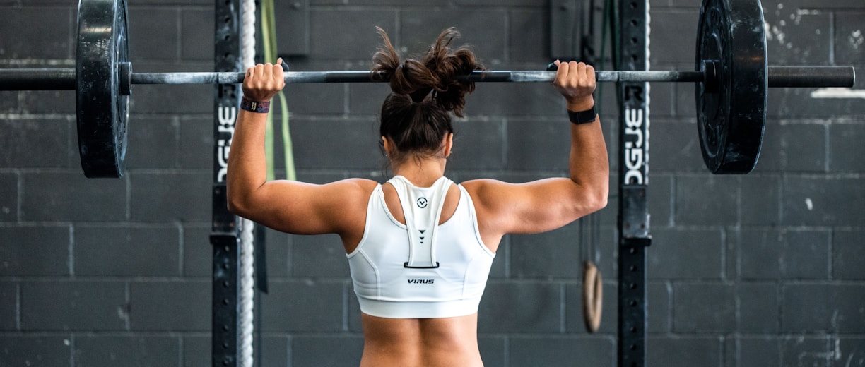 woman doing weight lifting