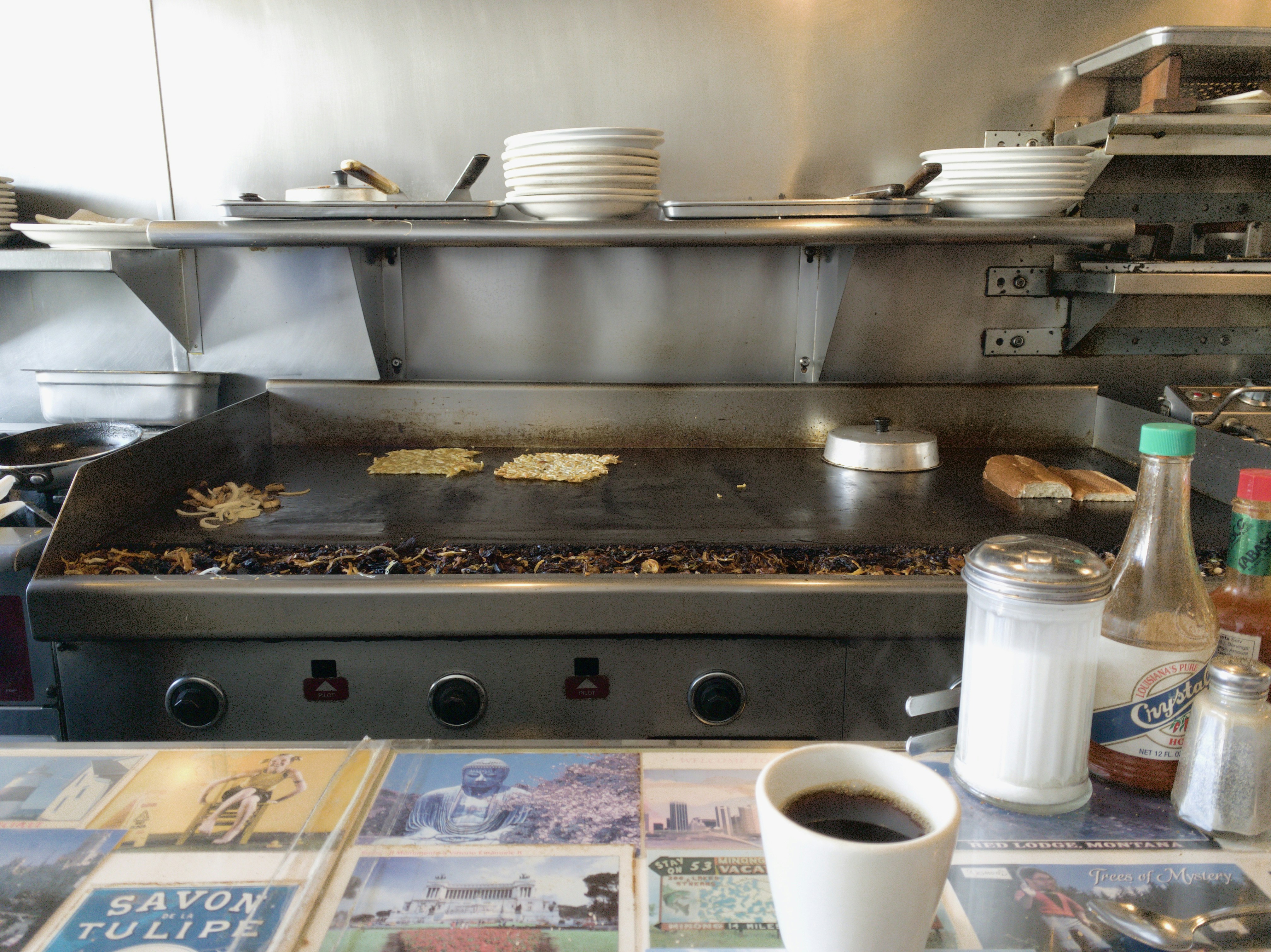 The Inner Sunset district in San Francisco is home to several old school diners. Art’s is special because it’s diner food with a Korean influence. I highly recommend the bibimbap omelet.