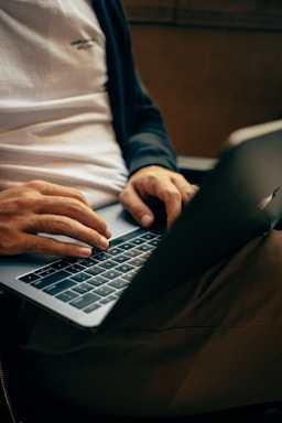 person using MacBok
