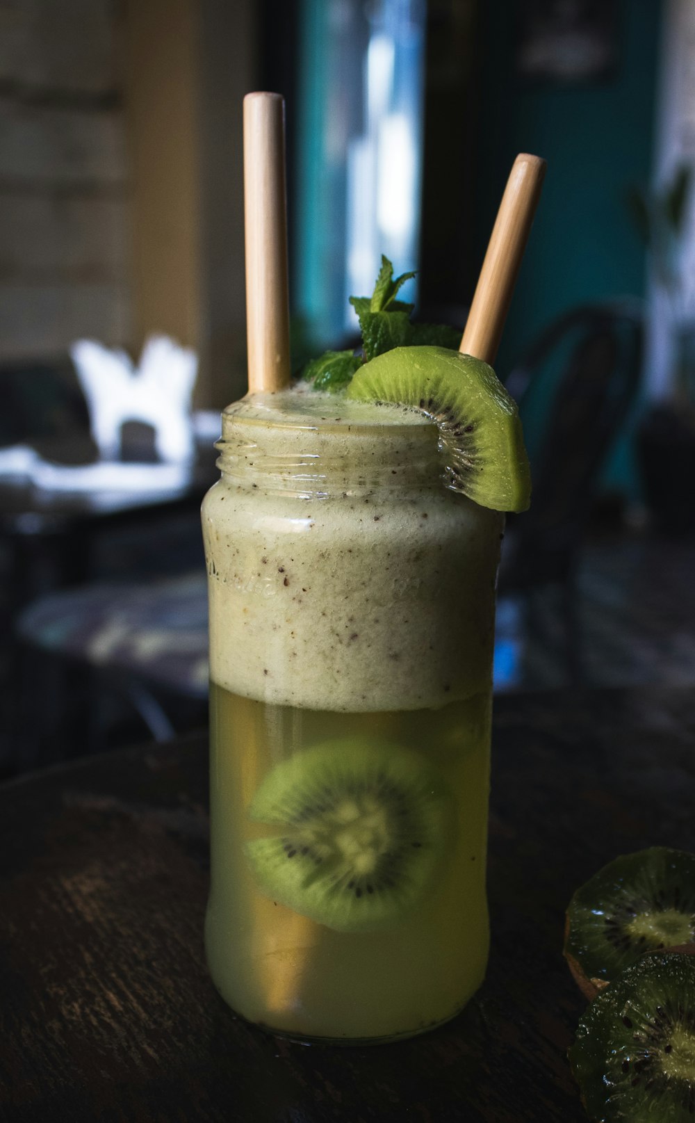 Kiwi fruit shake