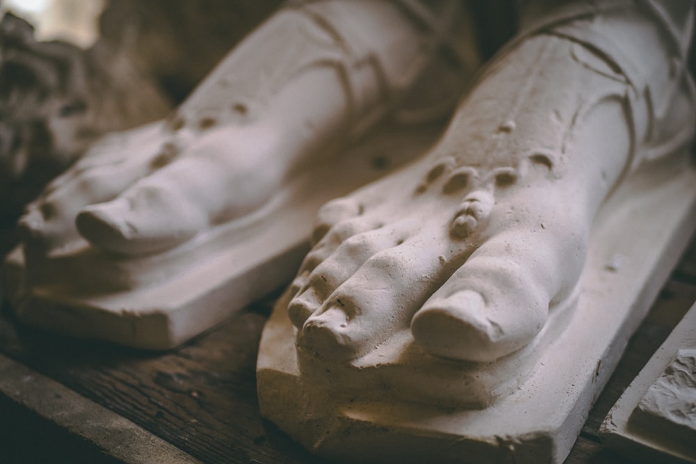 white feet statue