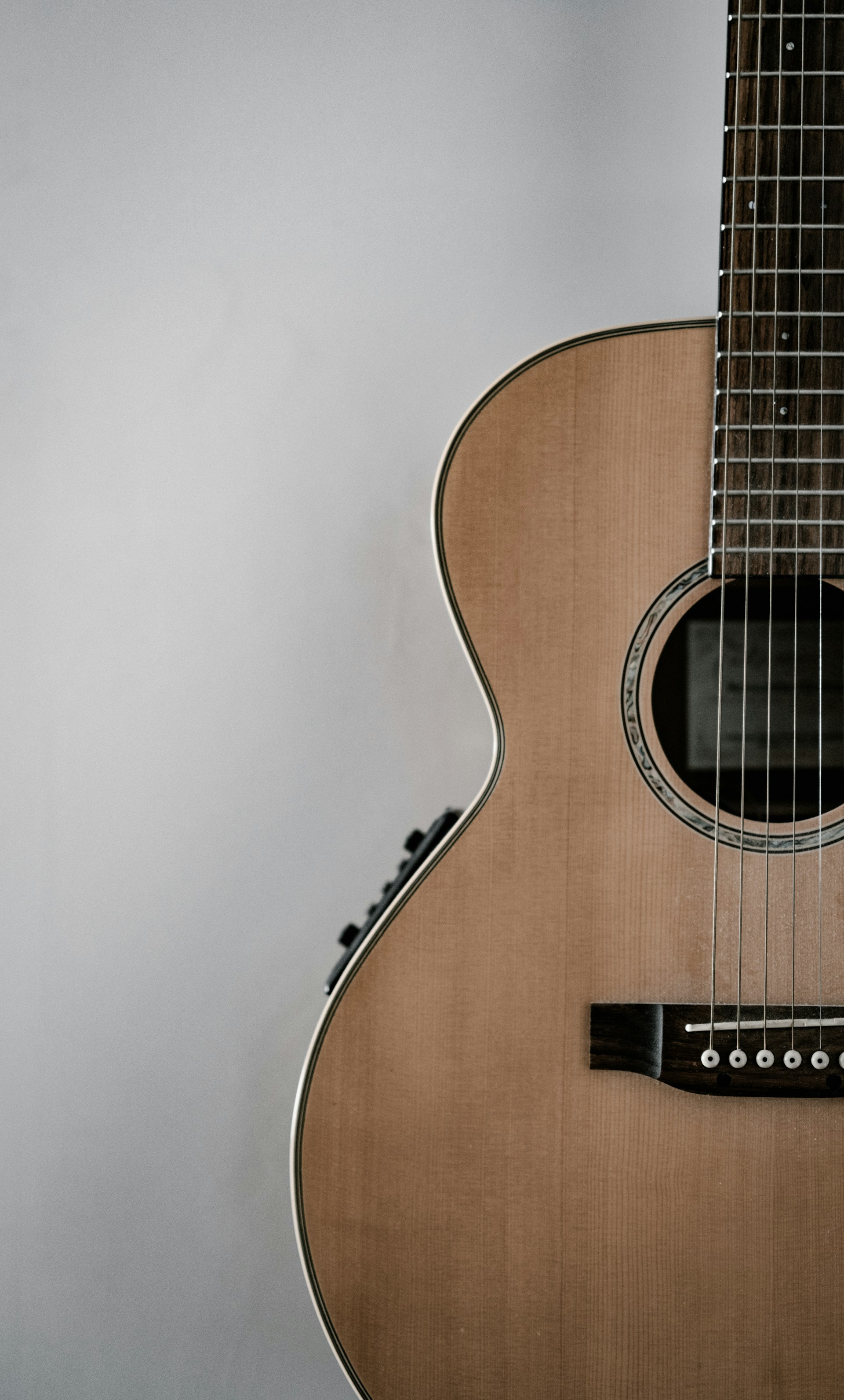 brown guitar