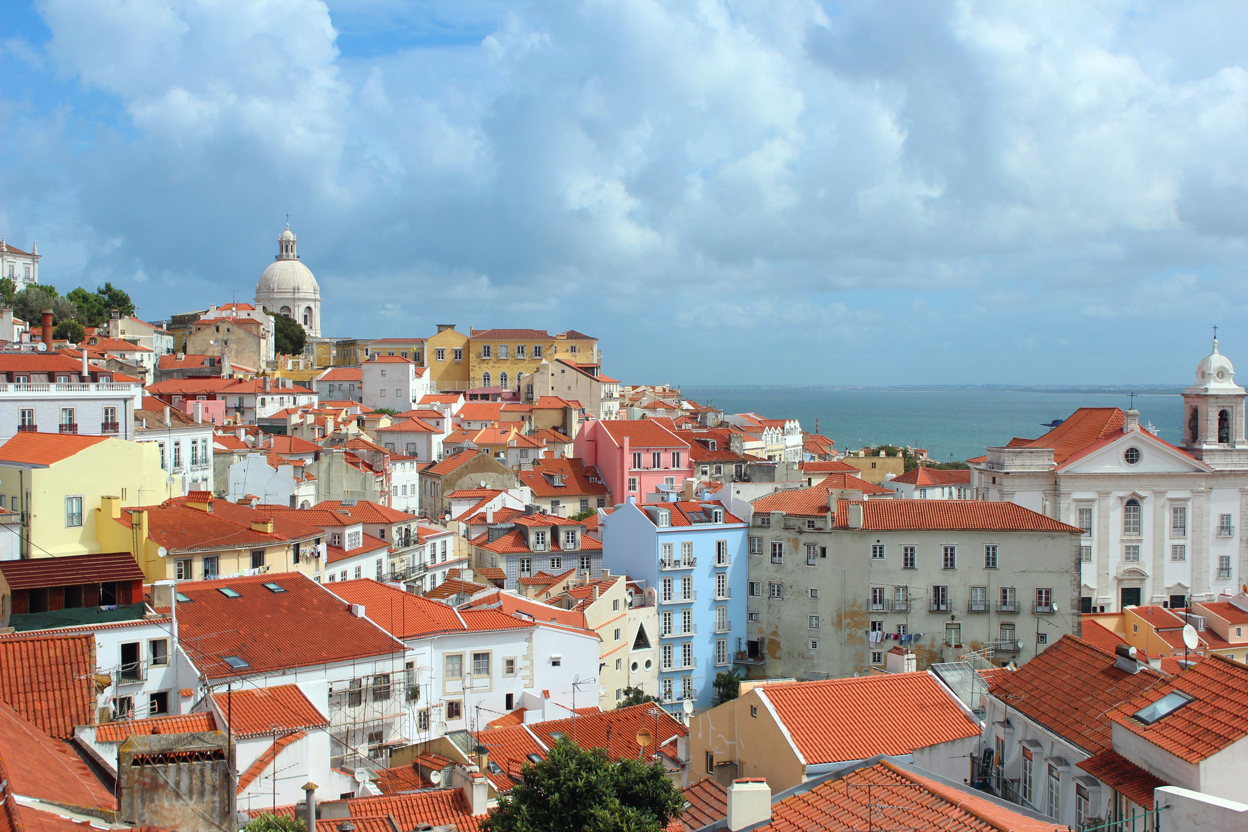 summertime in alfama