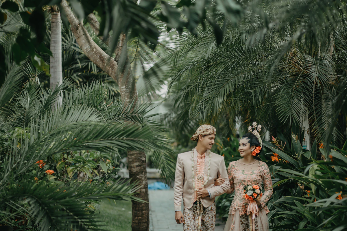 Upacara pernikahan adat Jawa di Jogja dengan dekorasi tradisional