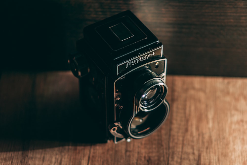 black twin reflex camera