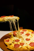 Healthy viral pizza bowl trend in the USA