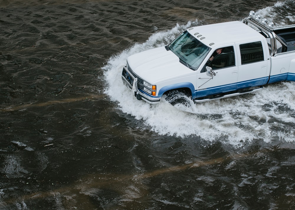 Hurricane preparedness: car insurance coverage for North Carolina drivers