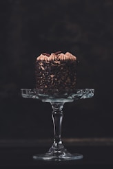 food photography of round chocolate cake