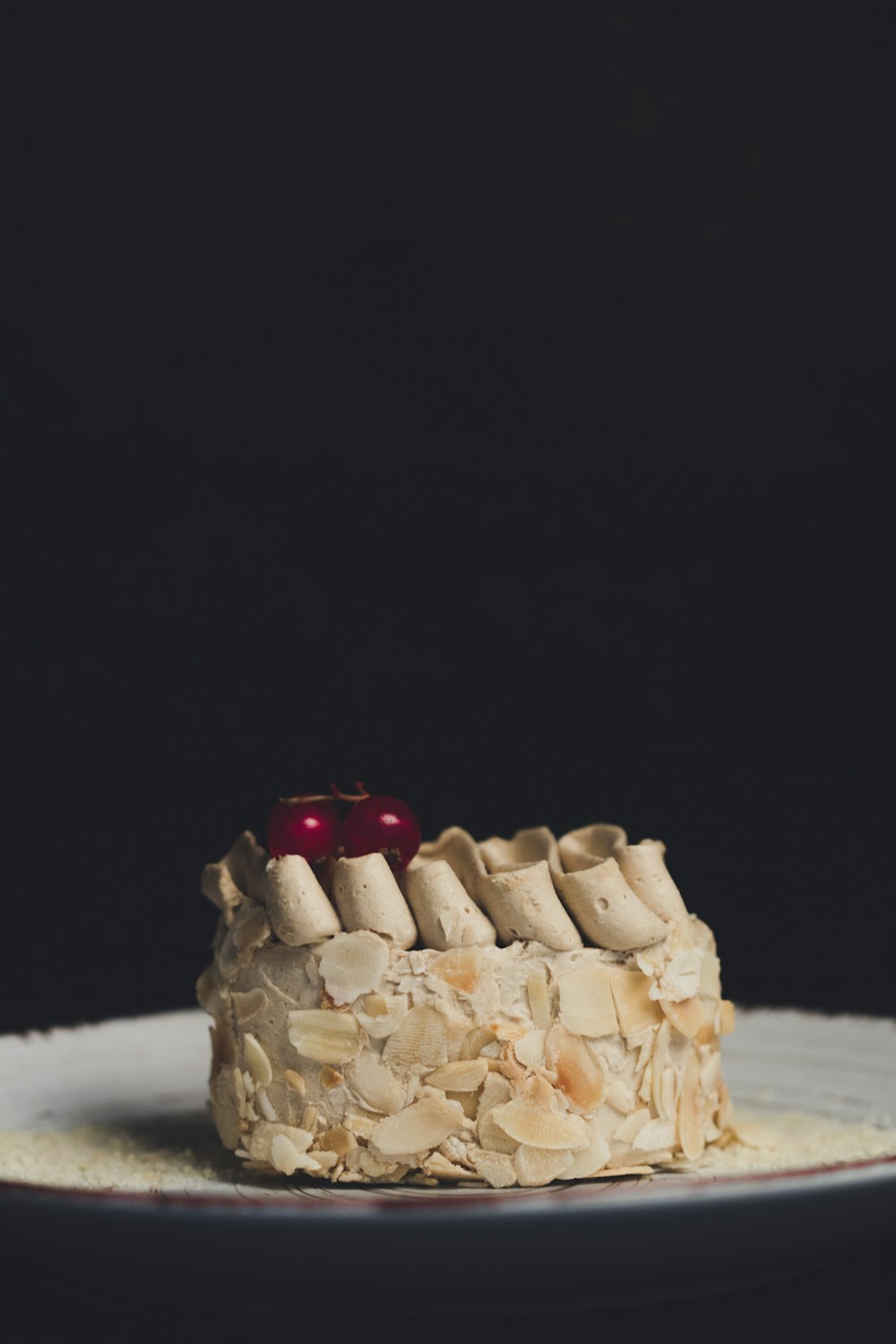 beige cake