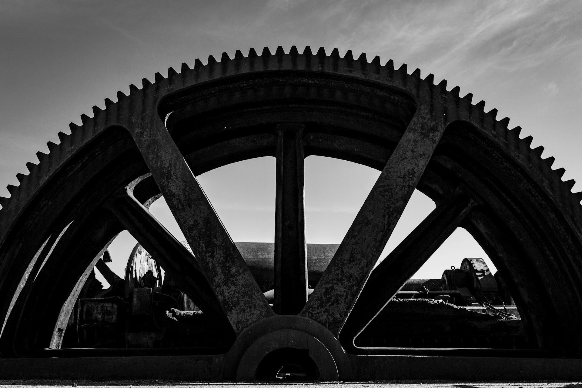 black and white bed linen