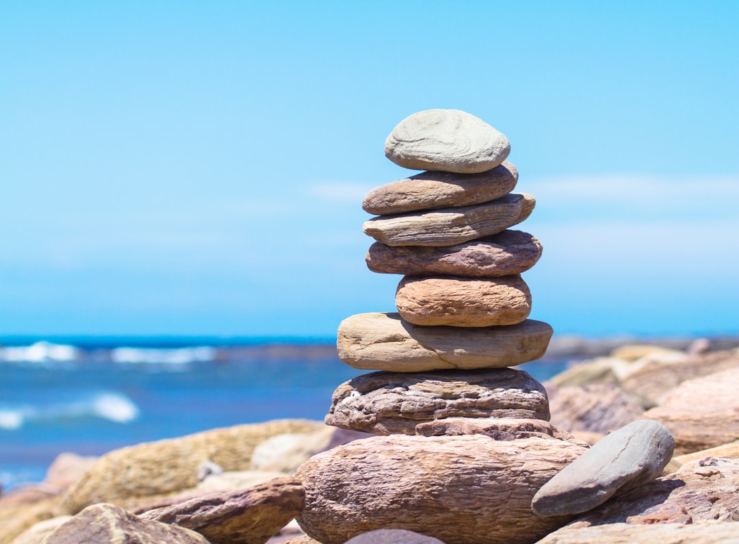 balanced stones, Date of Mind
