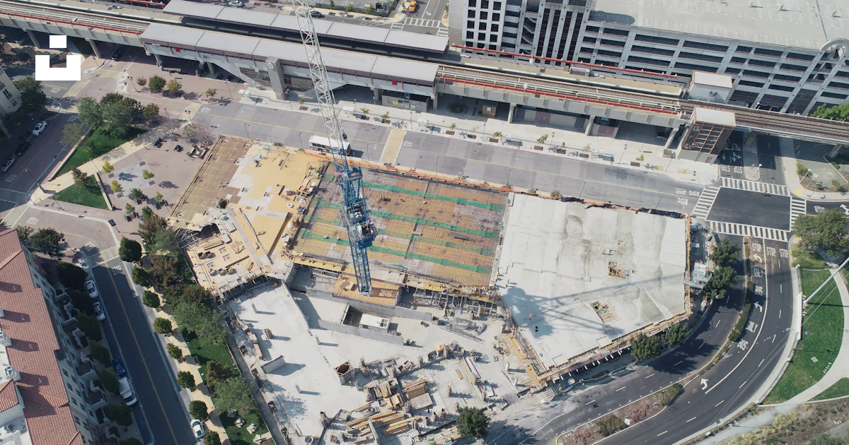 Building 1457 Aerial photography of tower in the middle of building photo – Free 1457 ...