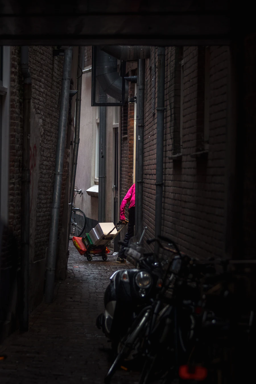 Ciclomotor urbano tipo scooter para permiso AM
