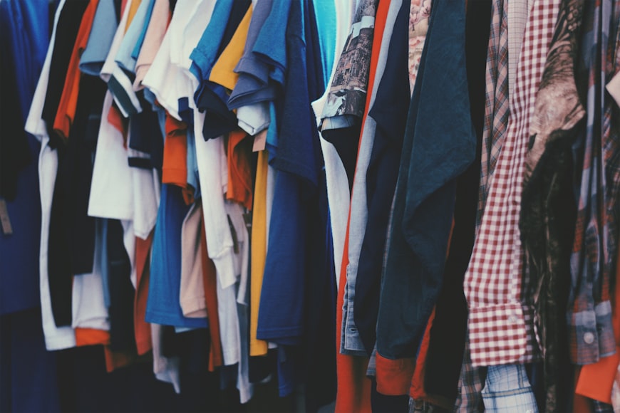 Bagaimana Cara Jualan Baju Thrifting Karungan