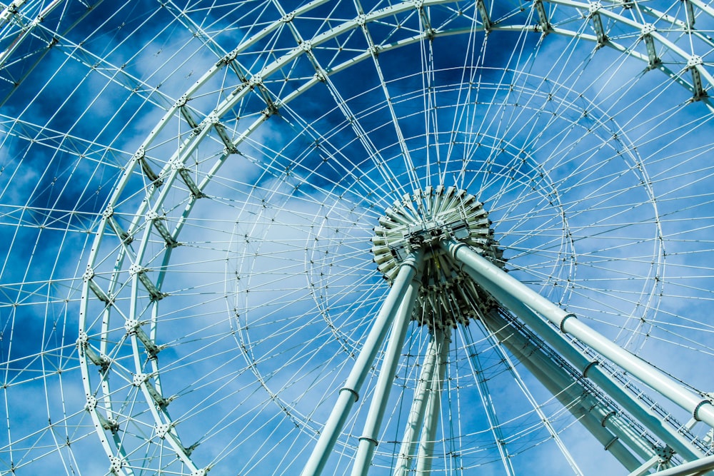 white metal ferris wheel