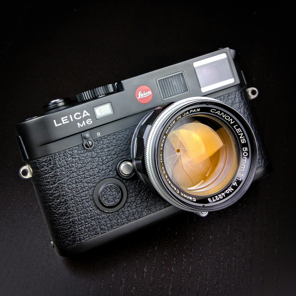 schwarze Leica M6 Kamera