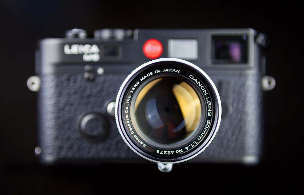 câmera Leica M6 preta