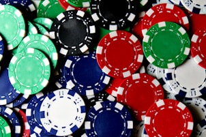 CrazyRoulette.net scattered poker chips