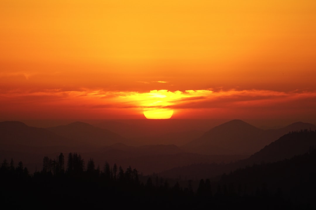 sunset over horizon, Sunset from Moro Rock in Sequoia National Park