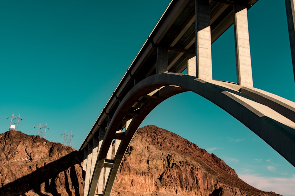 gray concrete bridge