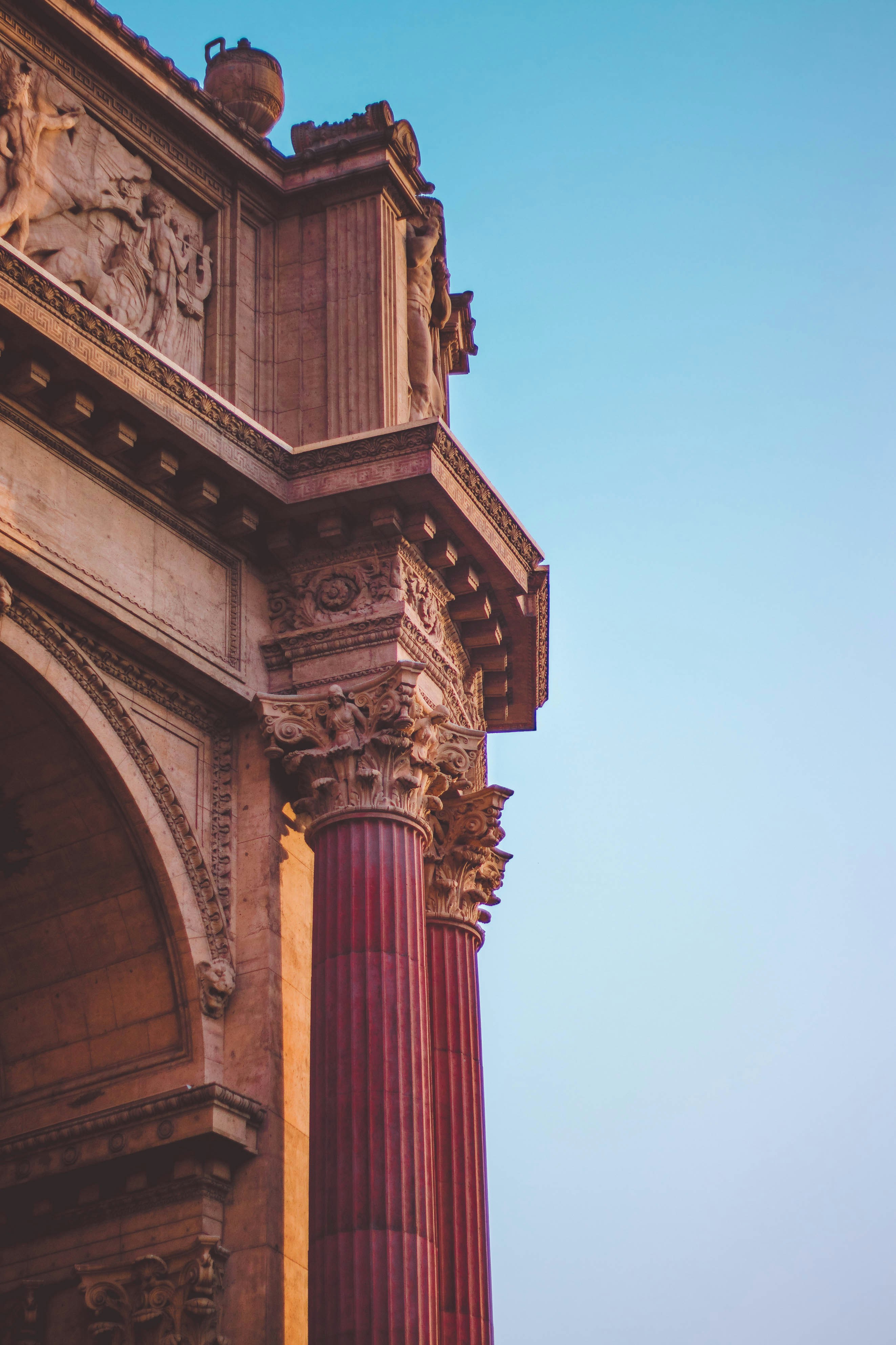 Photo by nadineshaabana