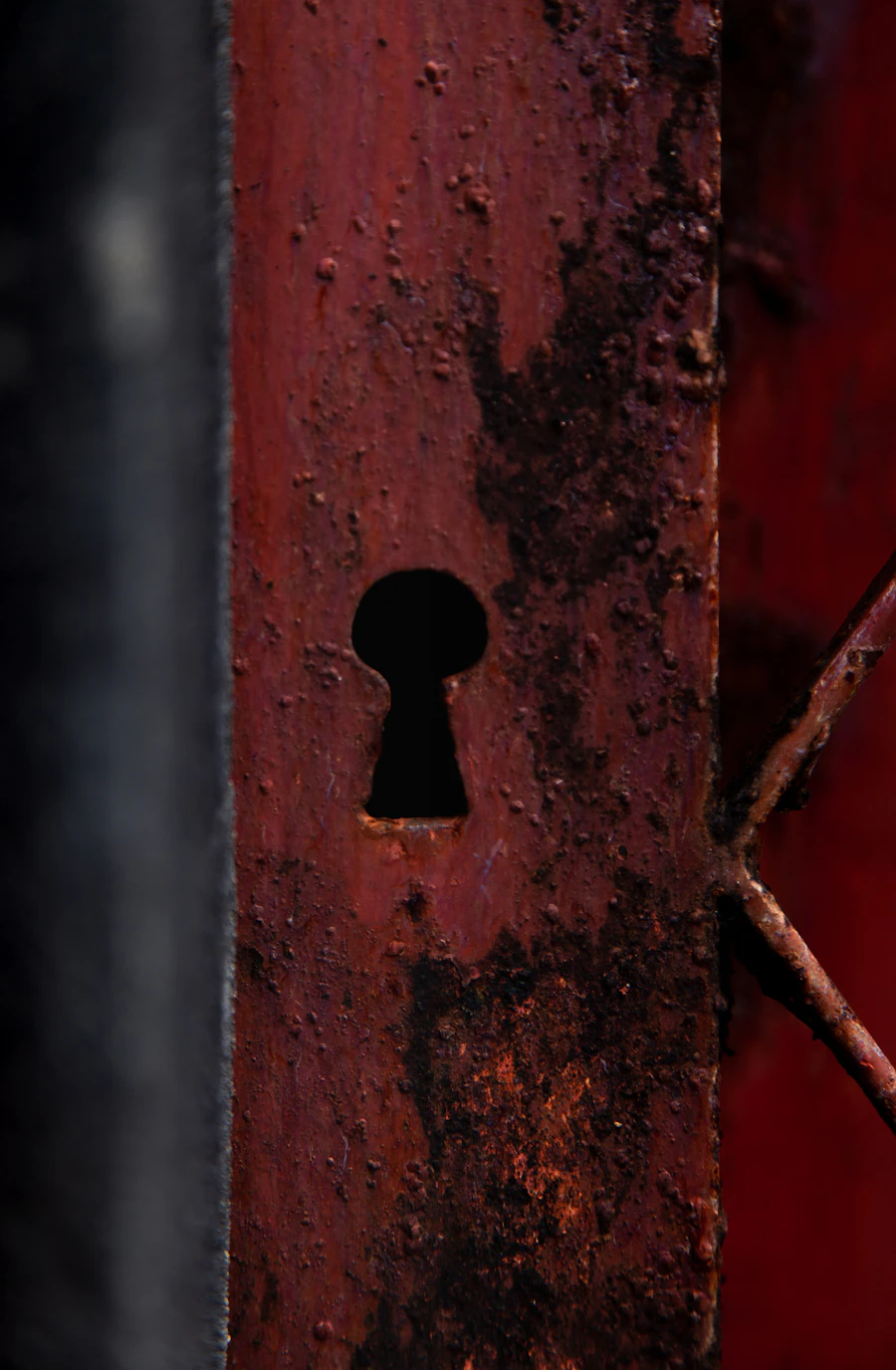 Serrure haute sécurité en acier sur porte