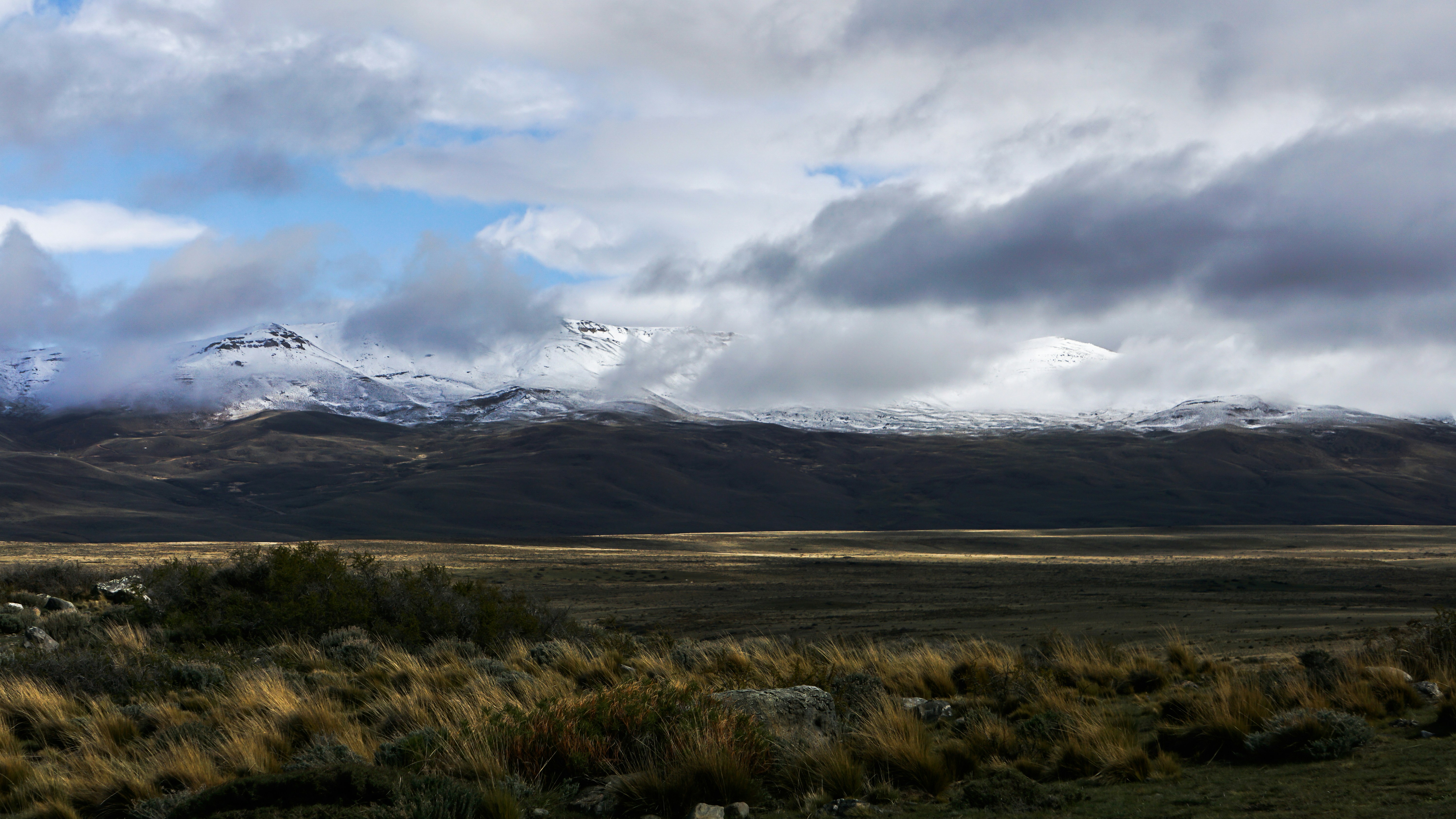 Patagonia vs Atacama, Climate and Weather