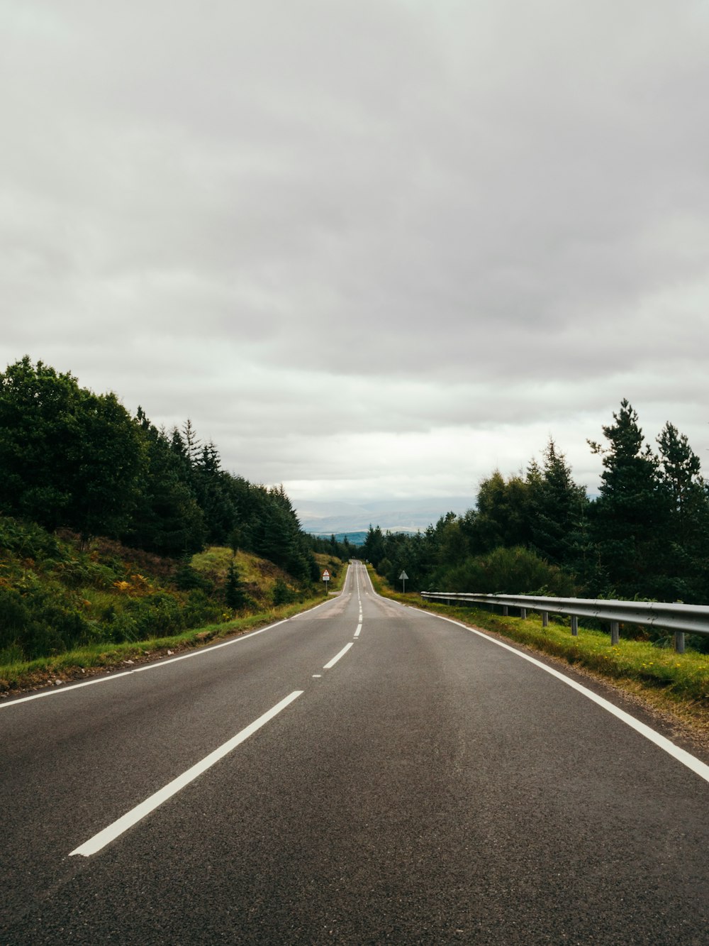 空の高速道路