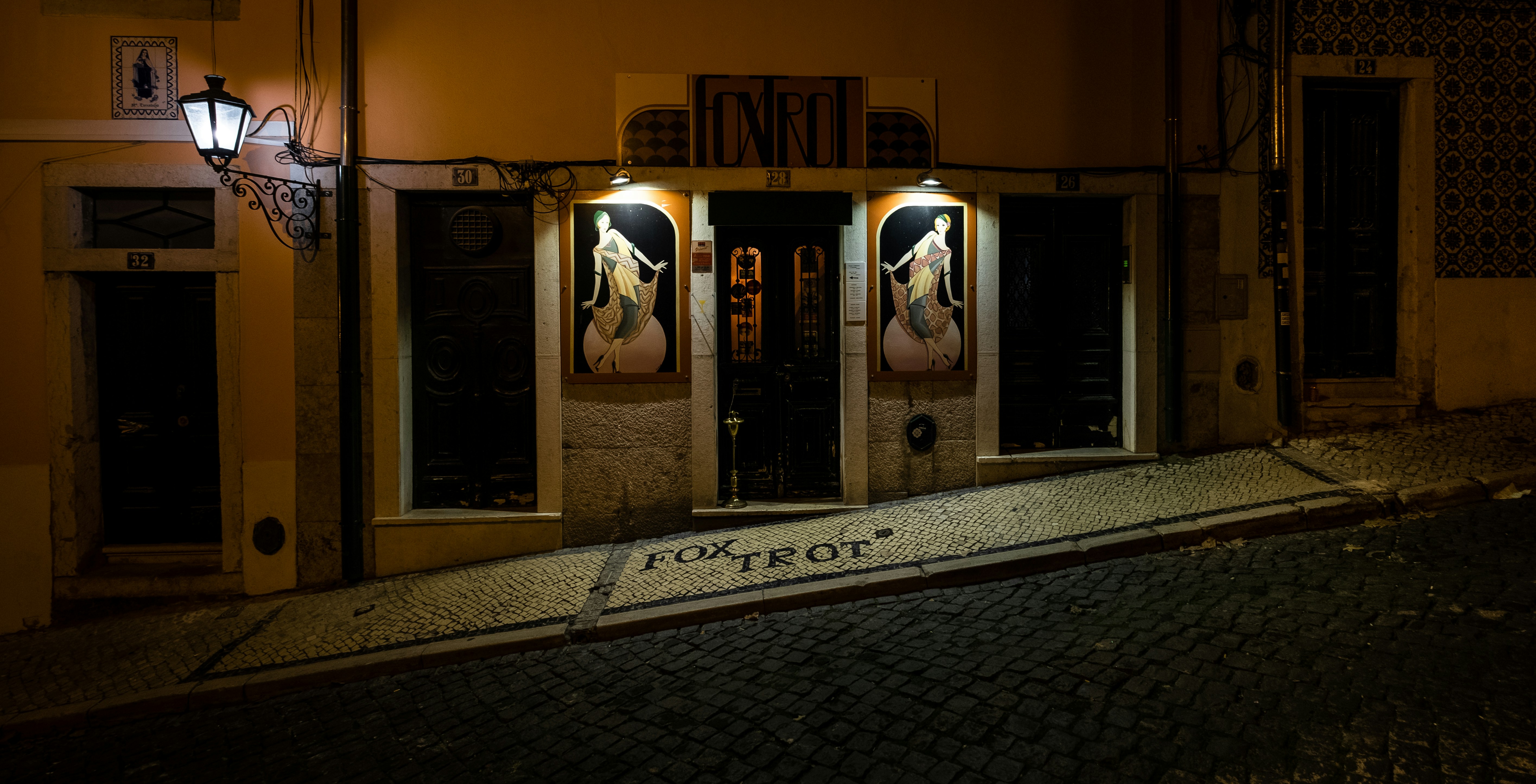 brown concrete building