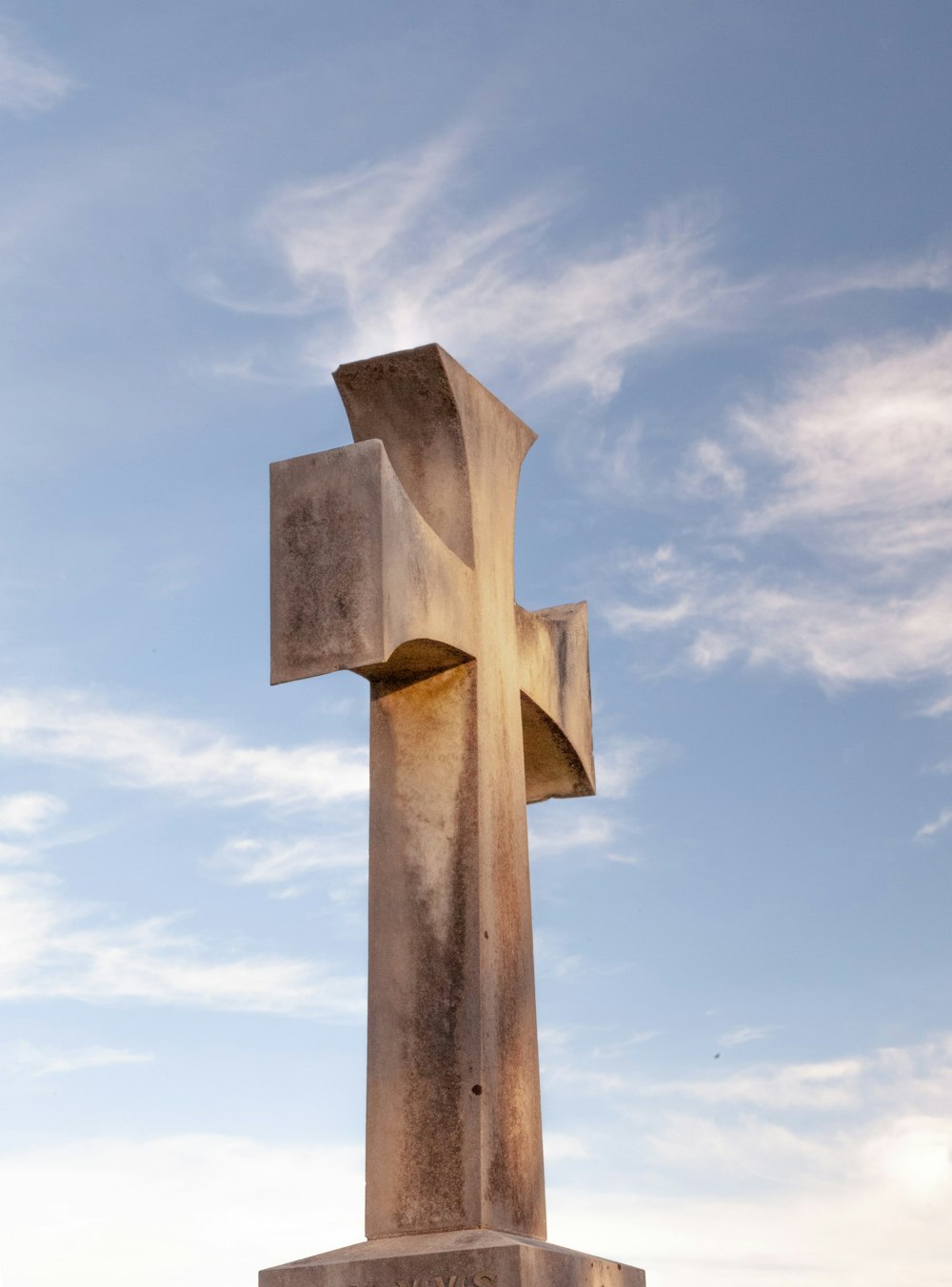 gray cross monument