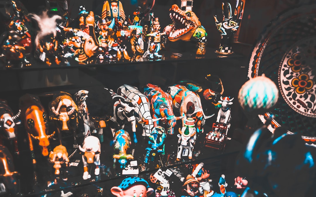 assorted-color animal figurine lot,