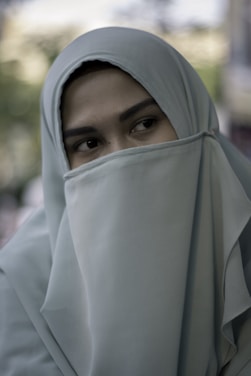 woman wearing blue hijab scarf