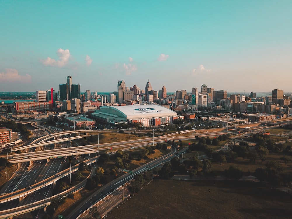 city photography during daytime