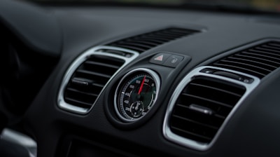 silver and black car air vent