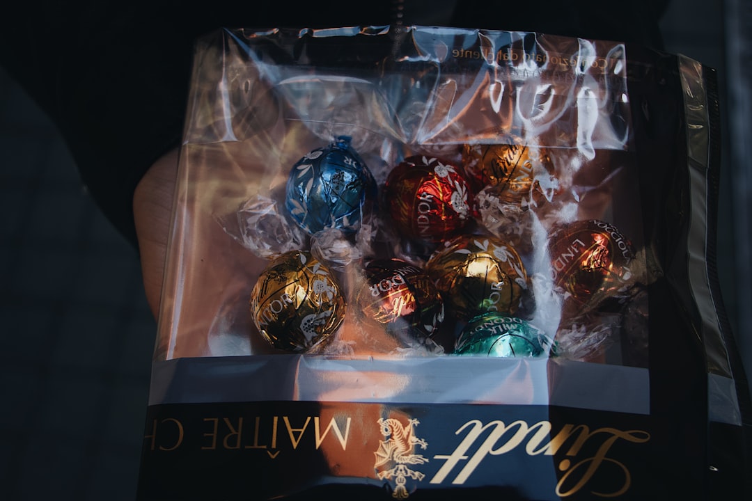 assorted-color Christmas bauble pack