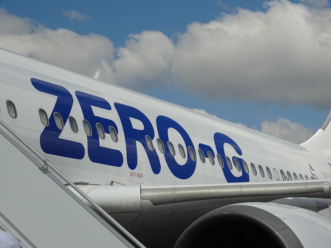 white Zero G airplane,