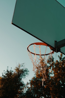 black basketball hoop