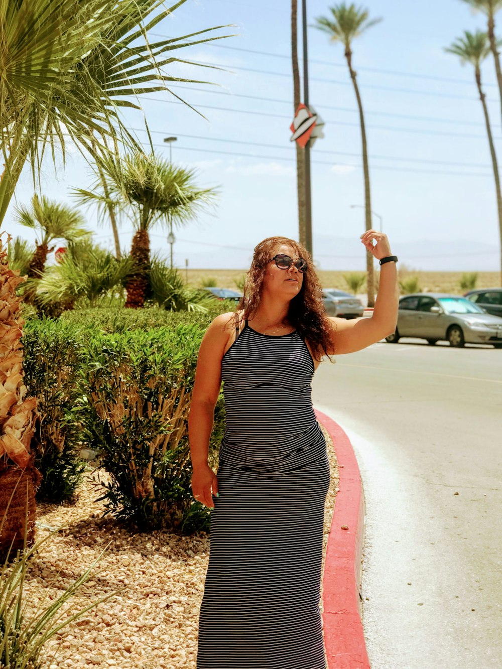 woman wearing black and gray tank dress