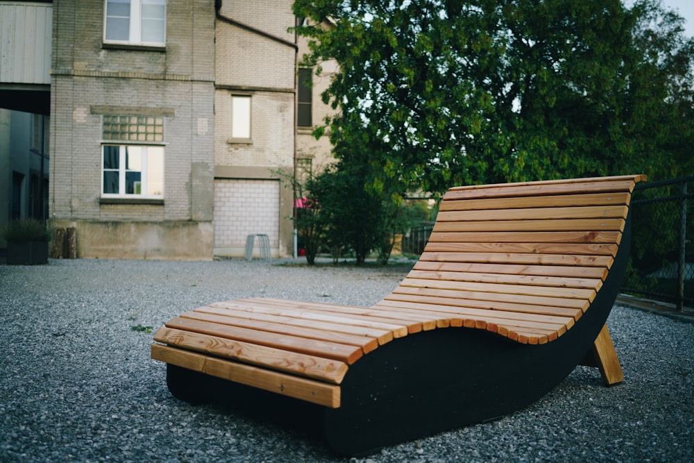 braunes Lounge-Deck aus Holz
