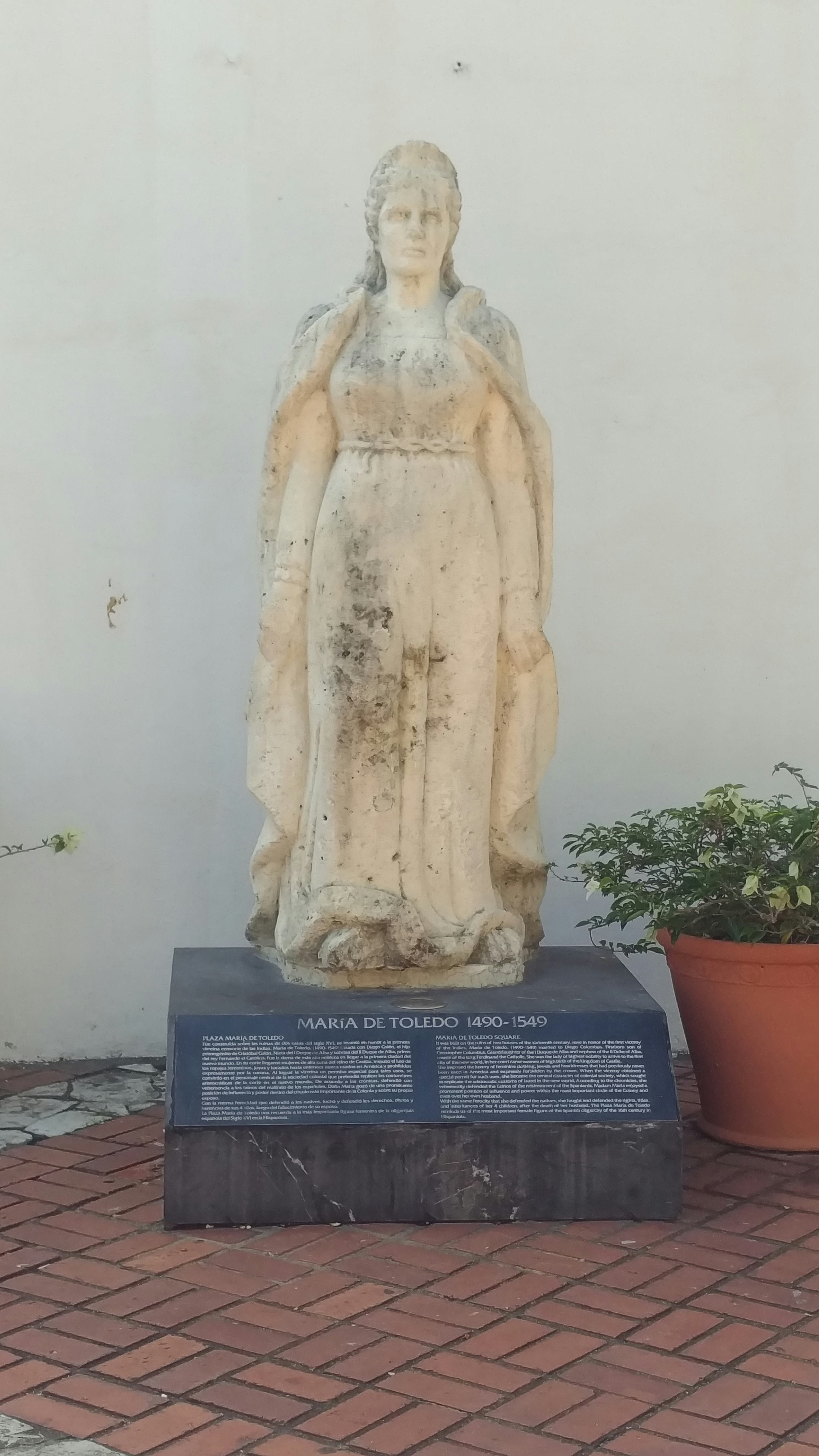 Foto de perfil de Maria Oliveira, investidora satisfeita