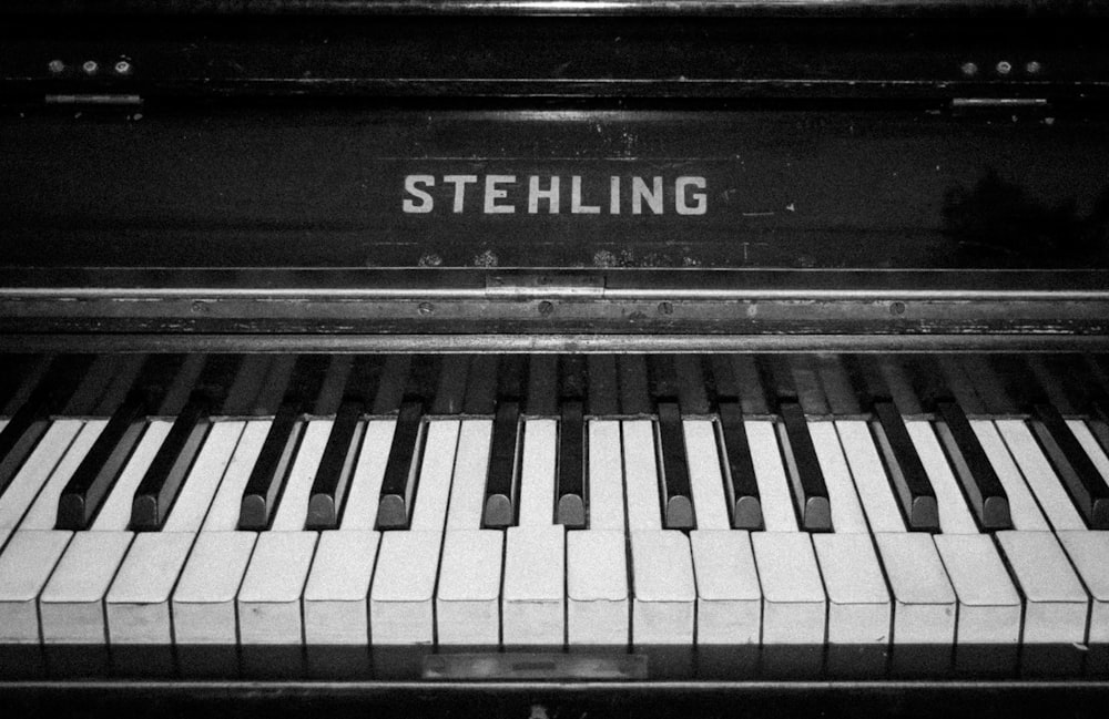 black Stehling piano