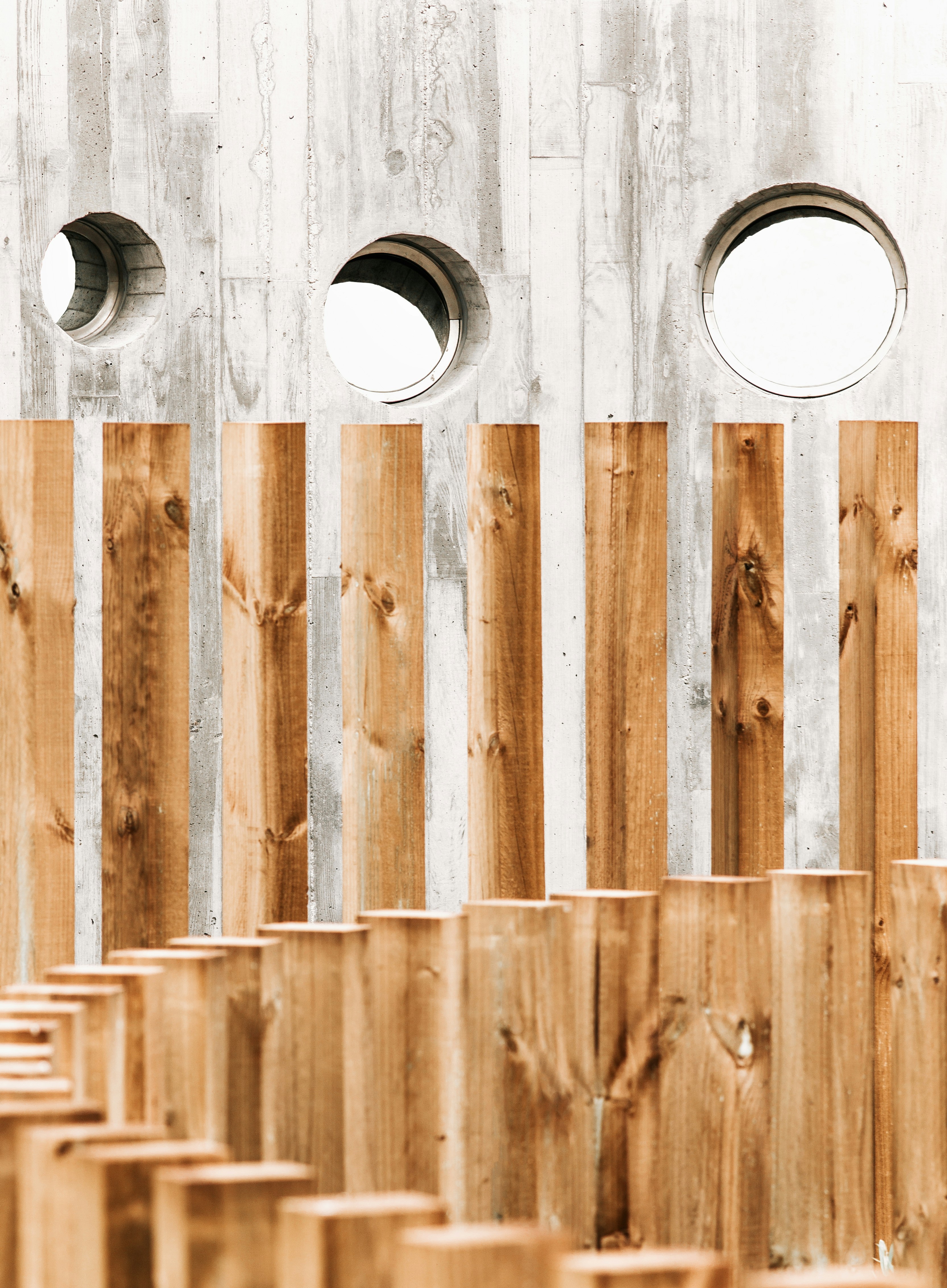 Canon EOS 5D Mark III sample photo. Brown wooden posts photography