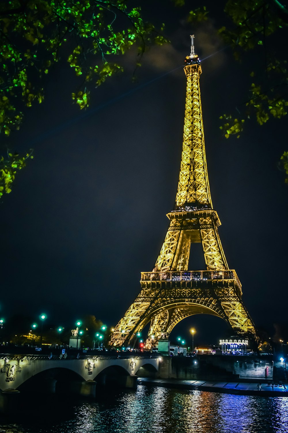Eiffel Tower Photo Free Architecture Image On Unsplash