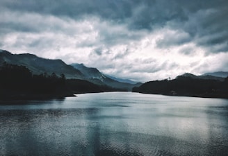 calm body of water during daytime