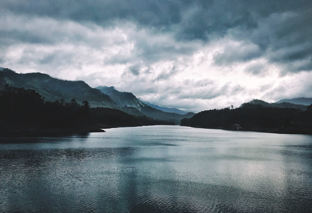 calm body of water during daytime