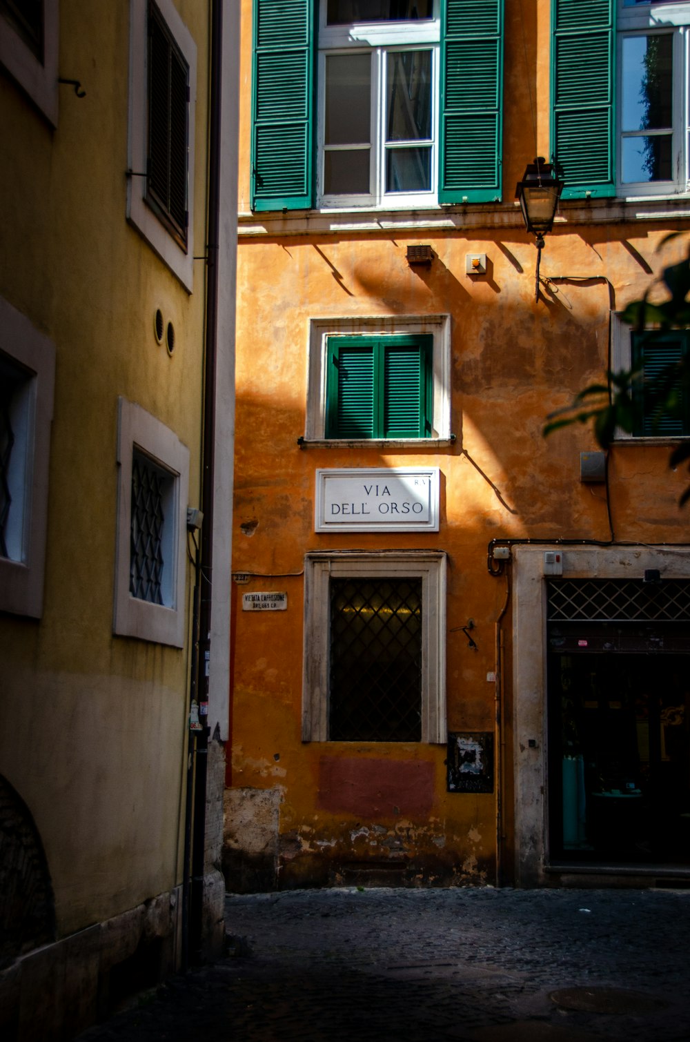 architectural photography orange and yellow house